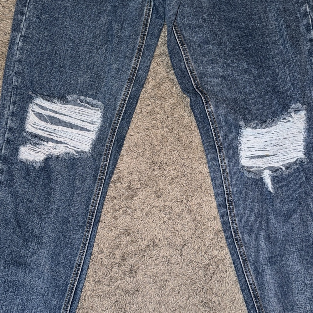 PLT 👖 - Picture 4 of 5